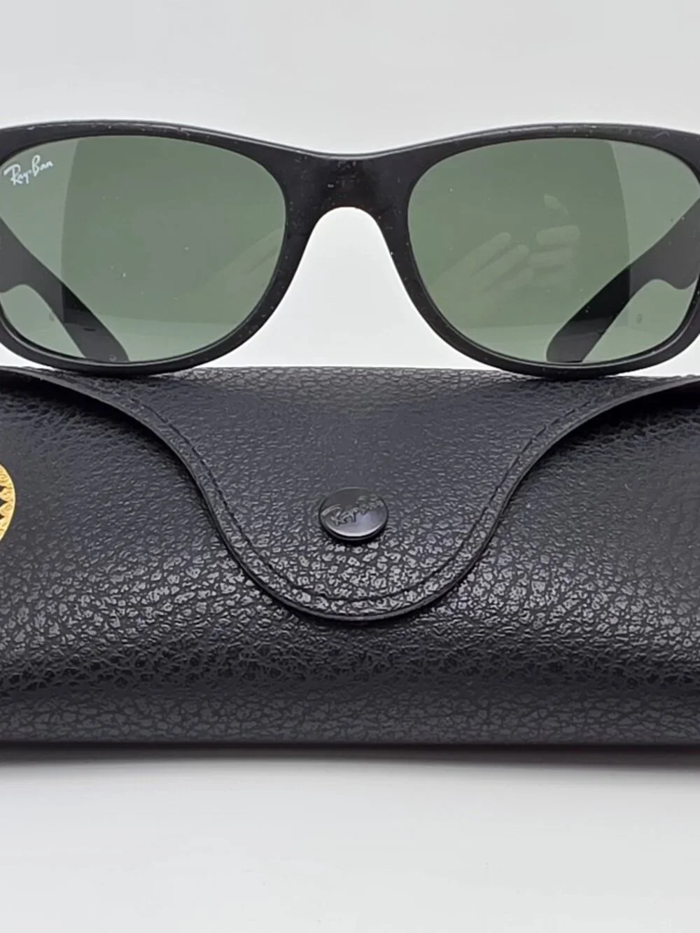 Ray-Ban RB2132 622 New Wayfarer Rubber Black Frame G-15 Green Lens Sunglasses